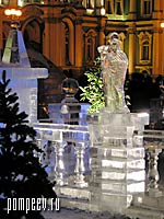 Photos of St. Petersburg. The Sculpture of the Ice Palace