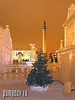 Photos of St. Petersburg. The Ice Palace on Palace Square
